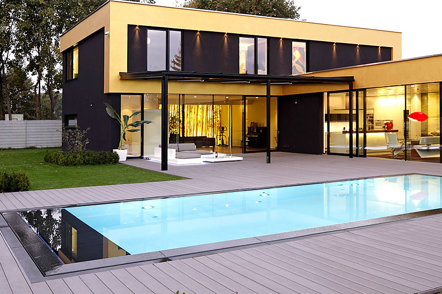 Baltes: Pools für den privaten Innen- und Aussenbereich